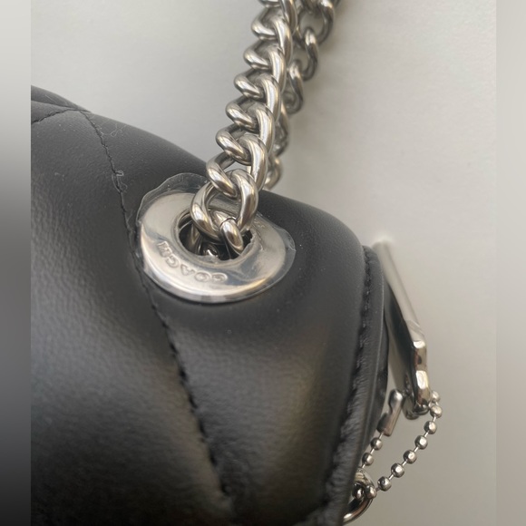 Coach KLARE CROSSBODY 25 WITH PUFFY DIAMOND QUILTING - Picture 4 of 7